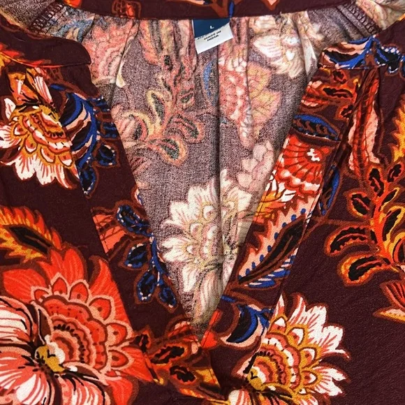 Old Navy Floral Blouse Long Sleeve - Picture 5 of 5